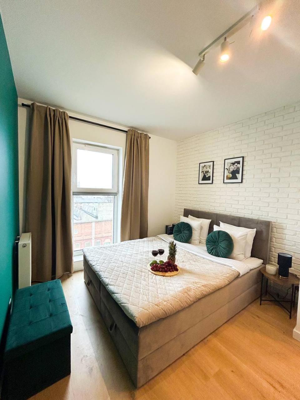 Lumina Luxury 3-Rooms Apartments With Parking Лодзь Экстерьер фото