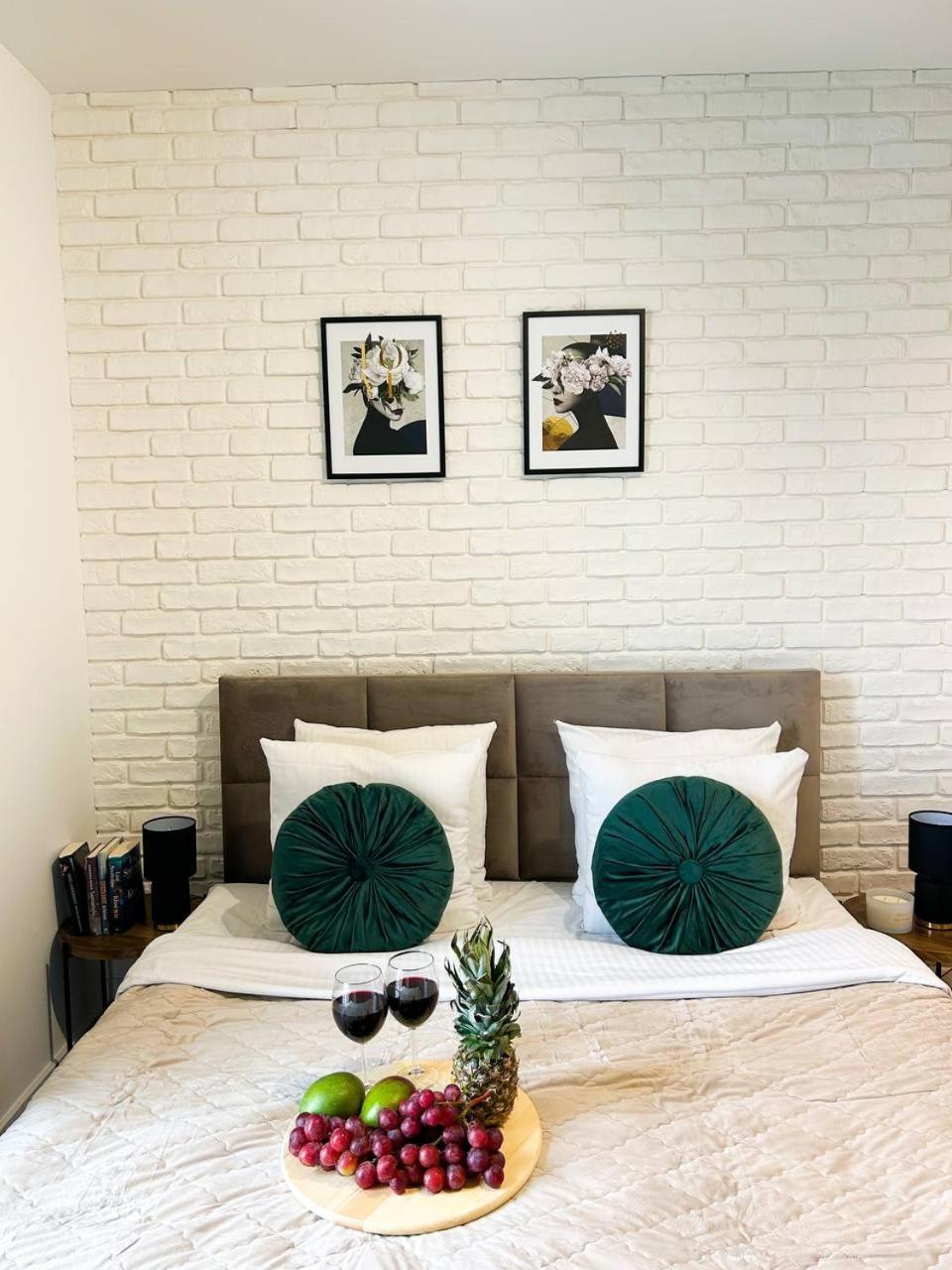 Lumina Luxury 3-Rooms Apartments With Parking Лодзь Экстерьер фото